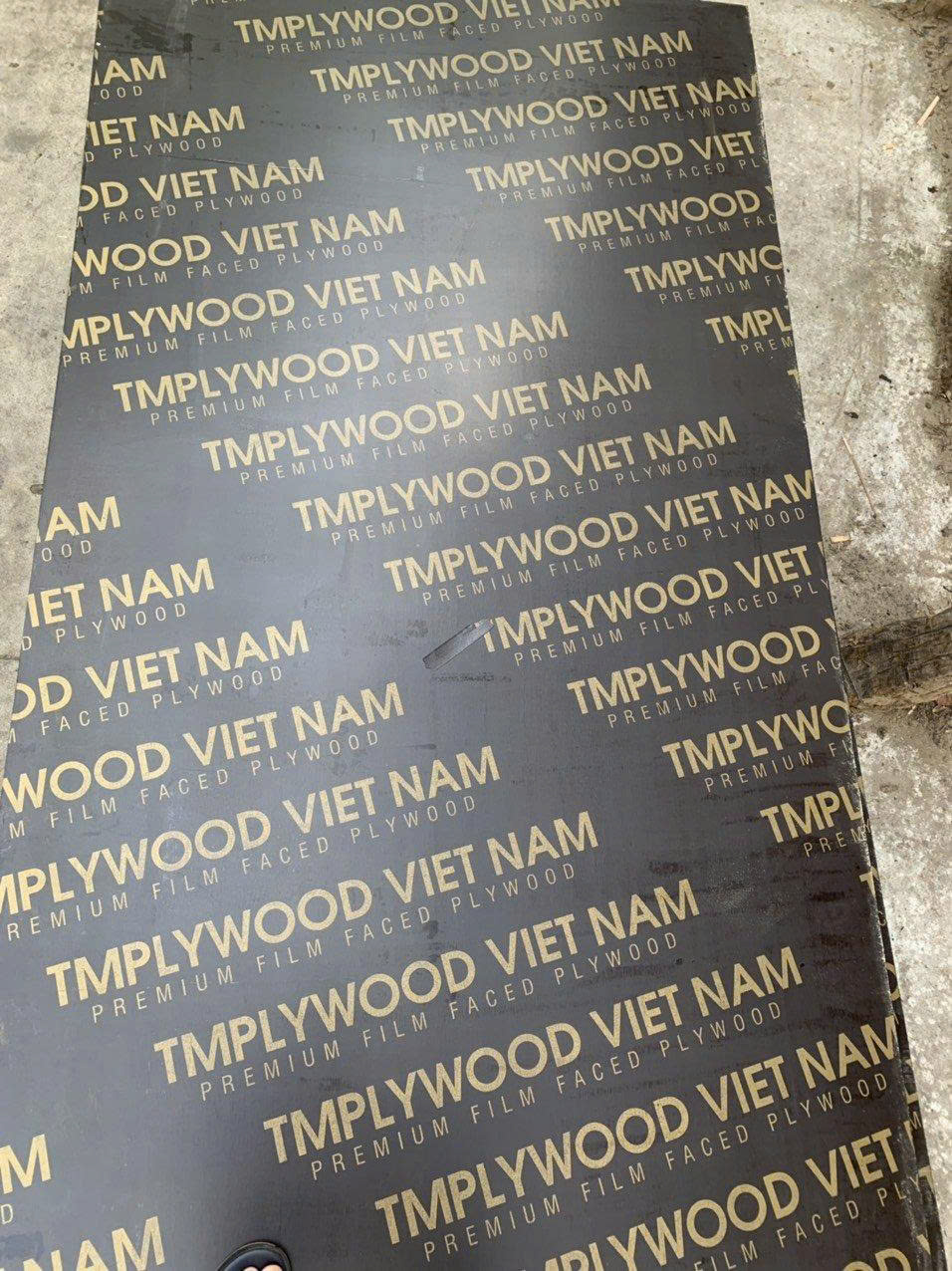 Tấm gỗ phủ phim đen – mẫu 02
